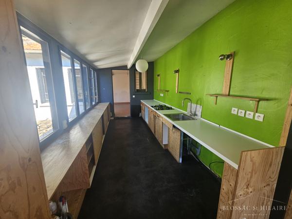 POITIERS CASSETTE, Maison T3/4 d'environ 118 m² avec garage et jardin