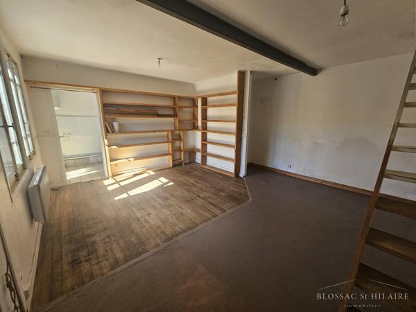 POITIERS CASSETTE, Maison T3/4 d'environ 118 m² avec garage et jardin