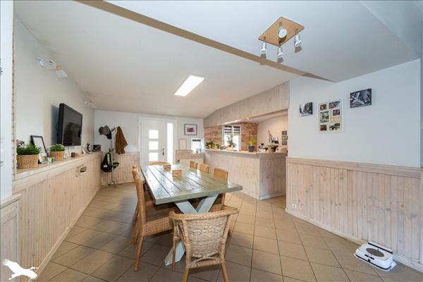 Maison à vendre |  Anglade |  5 pièces | 152 m²