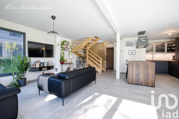 Maison à vendre 6 pièces 159 m² Divonne-les-Bains