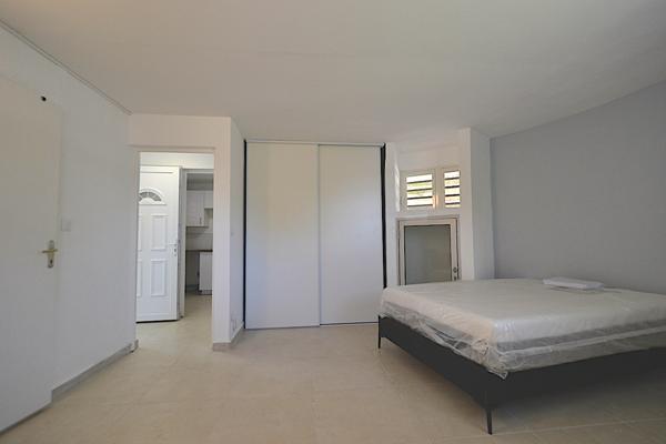 Gosier (97190) Grand Studio de 40m2 rénové Dampierre