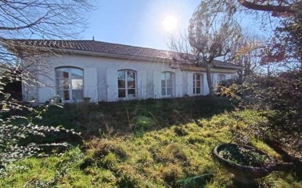 Maison à vendre    4 pièces • 109 m2 Saint-Loubès