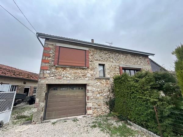 Maison à vendre à Broussy le Grand - 5 pièces avec jardin