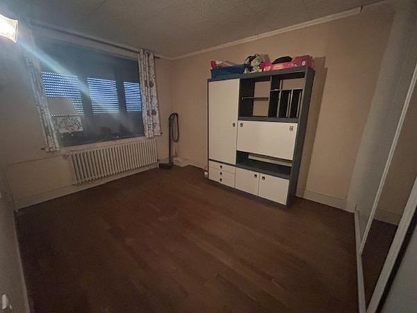 Maison à vendre à Broussy le Grand - 5 pièces avec jardin