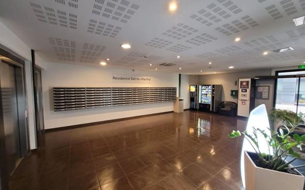 Appartement à vendre    2 pièces • 32 m2 Avignon