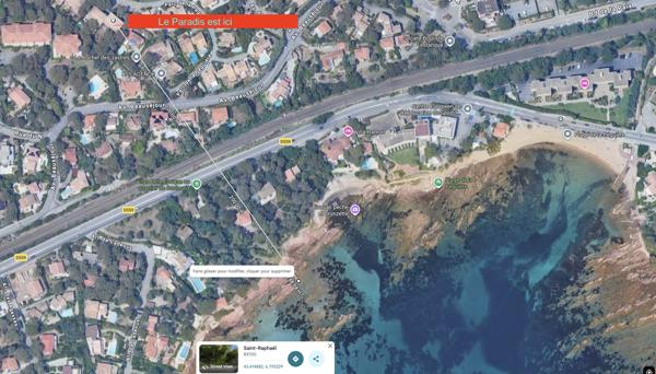 T3 Rénové - Charme et Calme à Boulouris (Plage à 400m) en dernier étage.