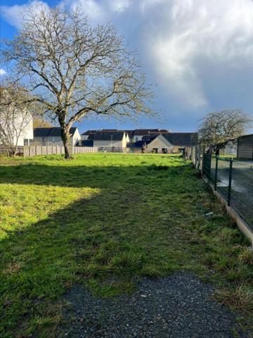 TERRAIN CONSTRUCTIBLE 849 m² au coeur de Saint-Méen-le-Grand