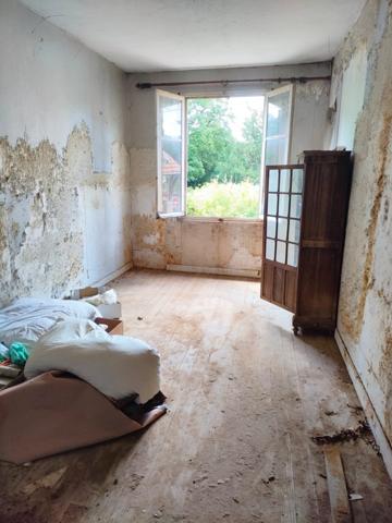 Besançon (25000) Maison mitoyenne à Besançon avec cave et garage