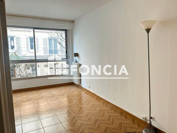 Location Studio 21.25 m² - 37-39 RUE CONDORCET Paris 75009