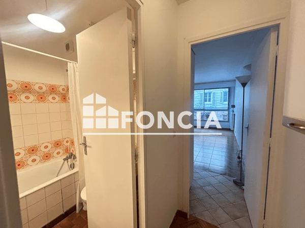 Location Studio 21.25 m² - 37-39 RUE CONDORCET Paris 75009