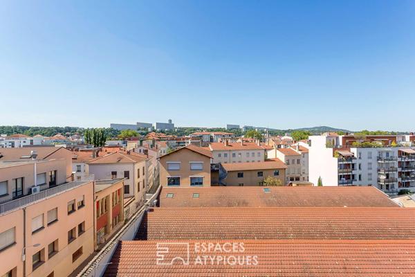 Toit terrasse entièrement rénové proche toutes commodités