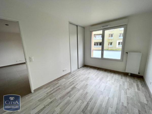 Appartement à louer 2 pièces 41.76m²