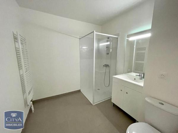 Appartement à louer 2 pièces 41.76m²