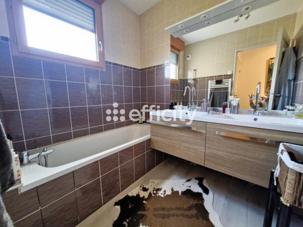 Appartement 6 pièces - 103 m² Bien prestige