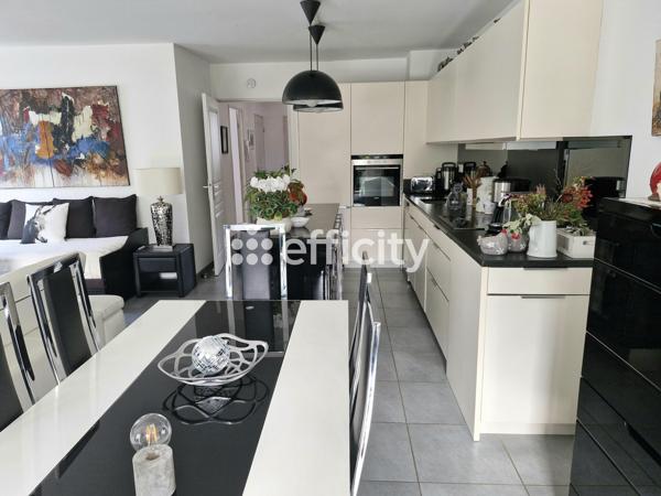 Appartement 6 pièces - 103 m² Bien prestige