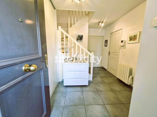 Appartement 6 pièces - 103 m² Bien prestige