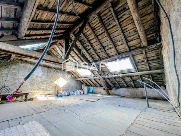 MAISON INDIVIDUELLE 2 CHAMBRES POSSIBILITE GRENIER AMENAGEABLE CARPORT JARDIN