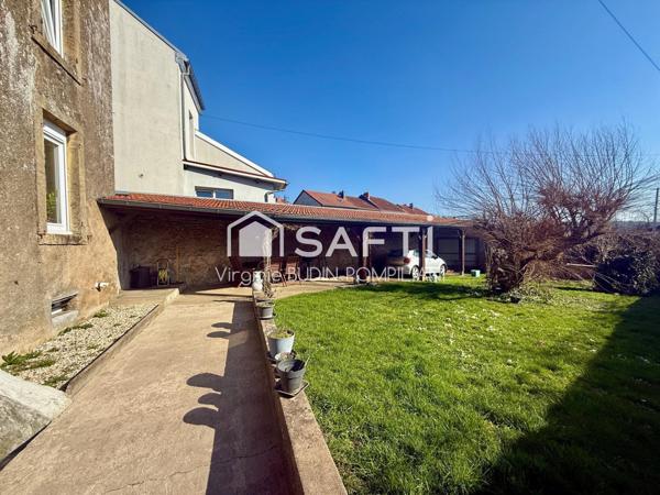 MAISON INDIVIDUELLE 2 CHAMBRES POSSIBILITE GRENIER AMENAGEABLE CARPORT JARDIN