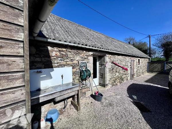 LANNILIS - secteur campagne. Charmante propriété en pierre rénovée - Environnement calme et san...