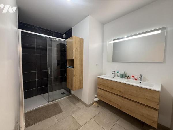 EXCLUSIVITE -REIMS rue de l'Ecu- T2 78,80m² + Loggia de 7m²-  Box fermé double