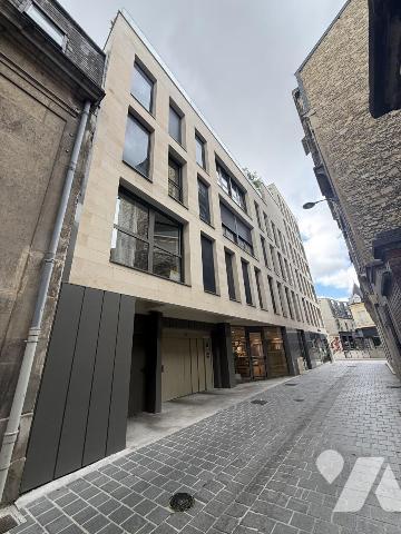 EXCLUSIVITE -REIMS rue de l'Ecu- T2 78,80m² + Loggia de 7m²-  Box fermé double
