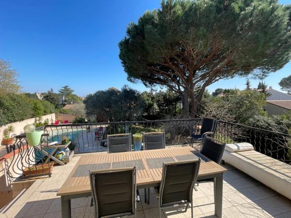 Maison à vendre 7 pièces PEROLS (34) terrain 1250m2