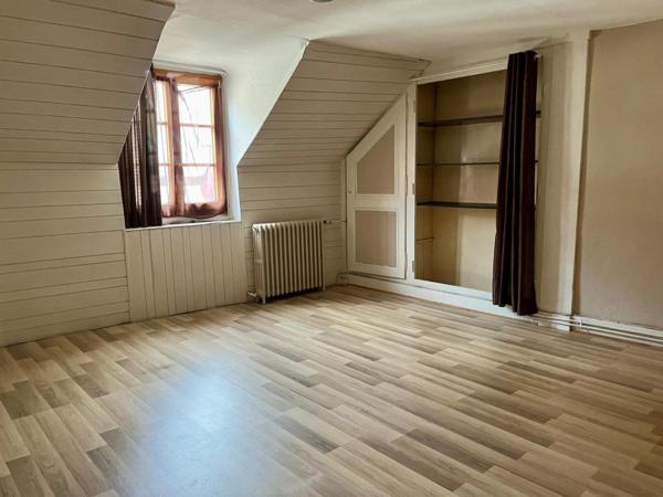 À vendre - Charmante maison au cœur de Salins-les-Bains
