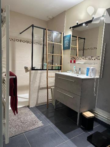 Maison familiale avec piscine - Secteur calme de cinq -Mars-la-Pile
Située dans un environneme...