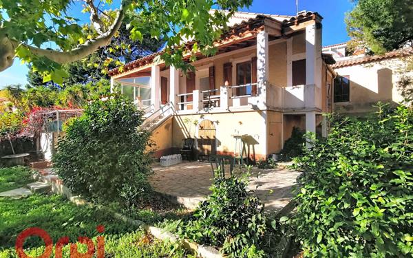 Maison à vendre    3 pièces •  La Cadière-d'Azur