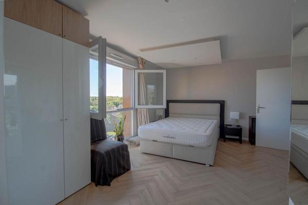 Appartement Lognes 4 pièce(s) 78 m2, 2 chambres, DERNIER ETAGE AVEC TERRASSES ET 2 PLACES DE STATIONNEMENT EN SOUS-SOL