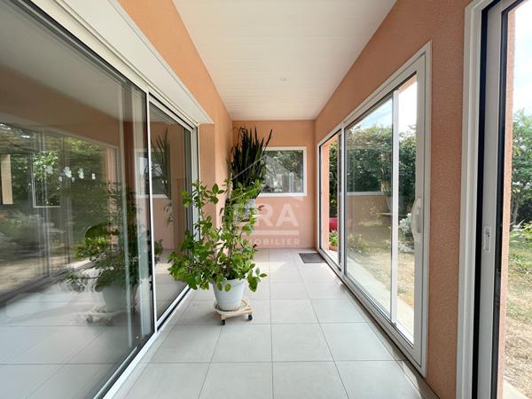 Maison familiale clé en main avec vérandas, garage et terrain piscinable