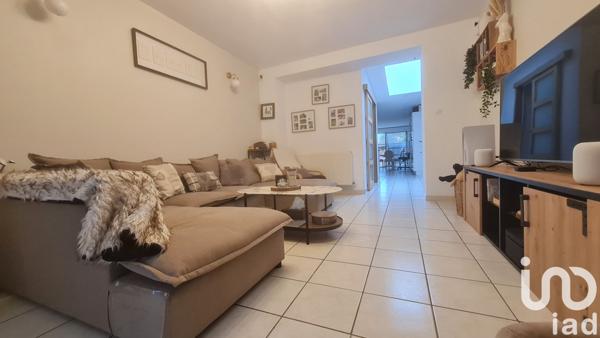 Maison 4 pièces de 105 m² à Halluin (59250)