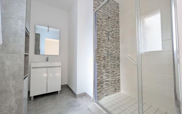 Maison à vendre    4 pièces •  Carquefou