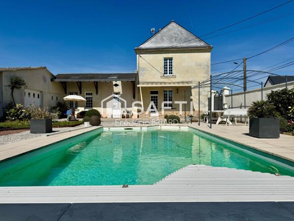 Maison de charme en Tuffeau. 155m2 de dépendances