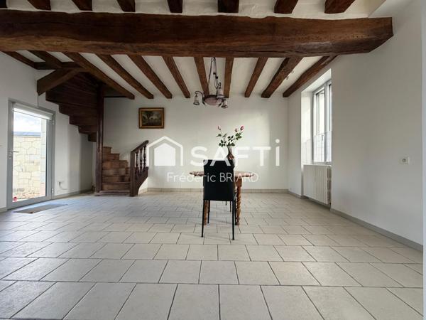 Maison de charme en Tuffeau. 155m2 de dépendances