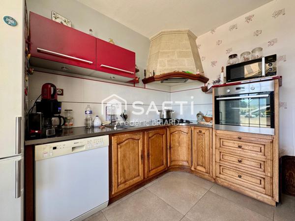 Maison de charme en Tuffeau. 155m2 de dépendances