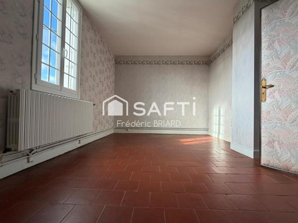 Maison de charme en Tuffeau. 155m2 de dépendances