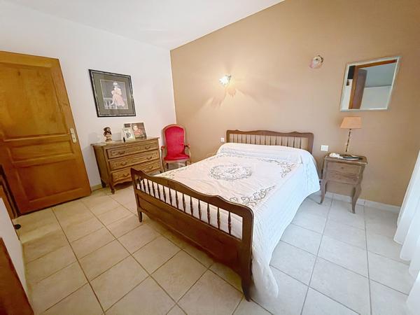 Maison 3 pièce(s) 2 chambre(s) 120 m²