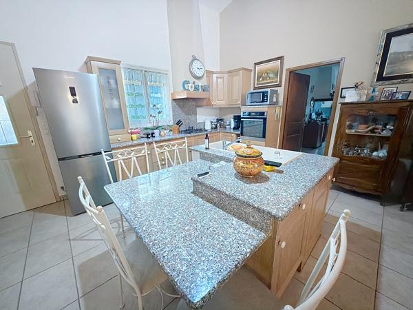 Maison 3 pièce(s) 2 chambre(s) 120 m²