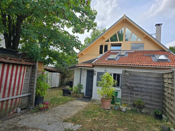 Maison à vendre 6 pièces BALLAINVILLIERS (91) sur beau terrain arboré de 868m²