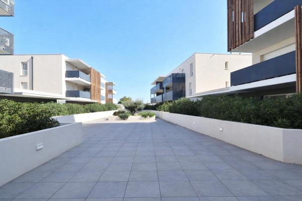 À VENDRE ! Appartement 2 chambres  Résidence récente avec ascenseur