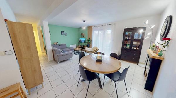 Appartement Type 3 en rez-de jardin, secteur résidentiel, calme et prisé.