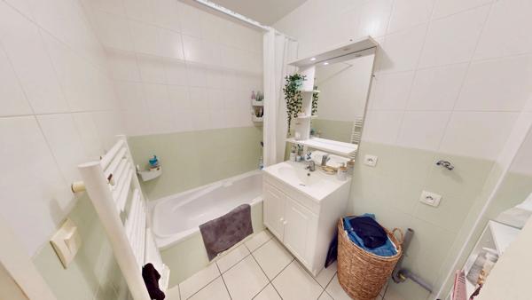 Appartement Type 3 en rez-de jardin, secteur résidentiel, calme et prisé.