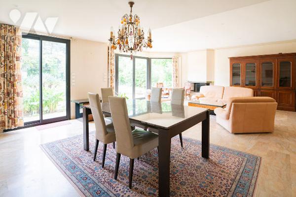 NOUVEAUTE - EXCLUSIVITE  - MAISON D'ARCHITECTE - LES LICES - BOURG L'EVEQUE - Métro Anatole France