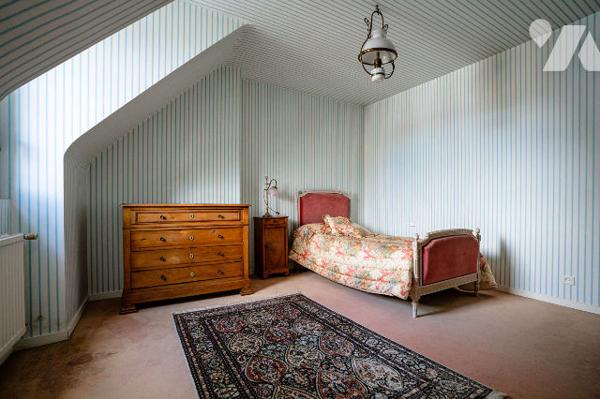 NOUVEAUTE - EXCLUSIVITE  - MAISON D'ARCHITECTE - LES LICES - BOURG L'EVEQUE - Métro Anatole France