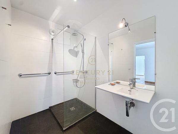 Appartement F3 à vendre  3 pièces - 82,10 m2 MARSEILLE - 13008