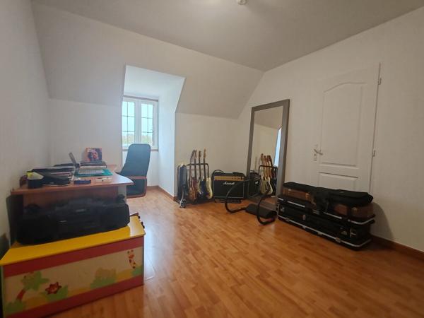 Maison Valaire 4 pièce(s) 130m²