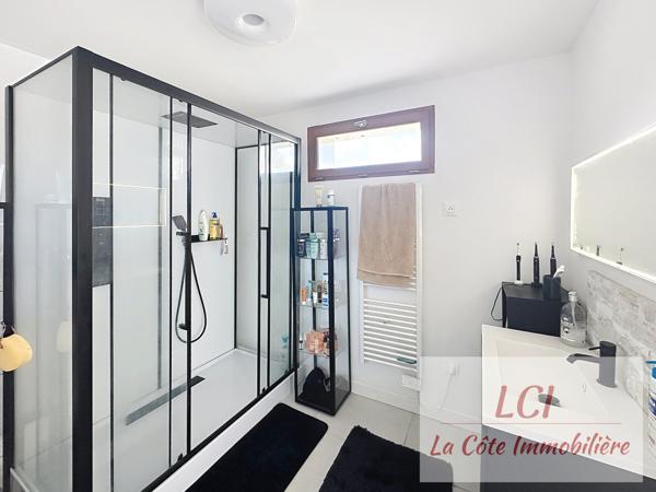Maison 5 pièce(s) 3 chambre(s) 170 m²