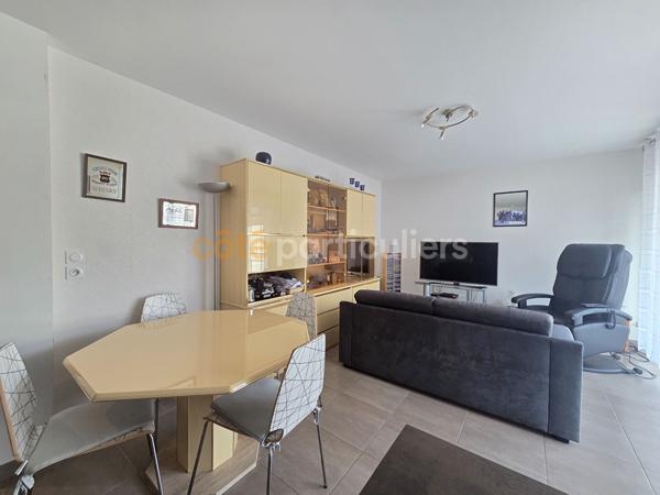 Vente
                Appartement65,08 m² - 3 Pièces -
                    ORLEANS (45000)