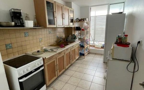 Appartement à vendre    4 pièces • 70 m2 Pointe-à-Pitre